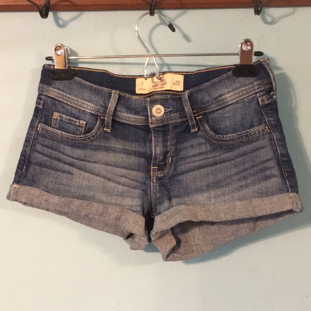 Hollister Low-Rise Short Shorts